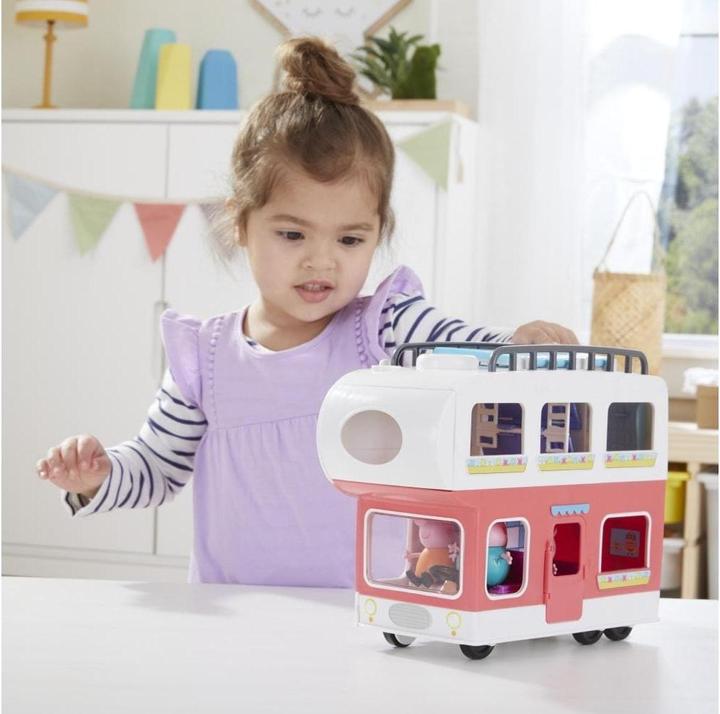 Actual product image Hasbro Peppa Pig Camper