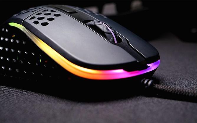 Image du produit CHERRY xtrfy M4 RGB (Filaire)