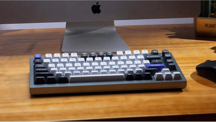 Actual product image Keychron Q1 Pro (US, Wireless, Cable)