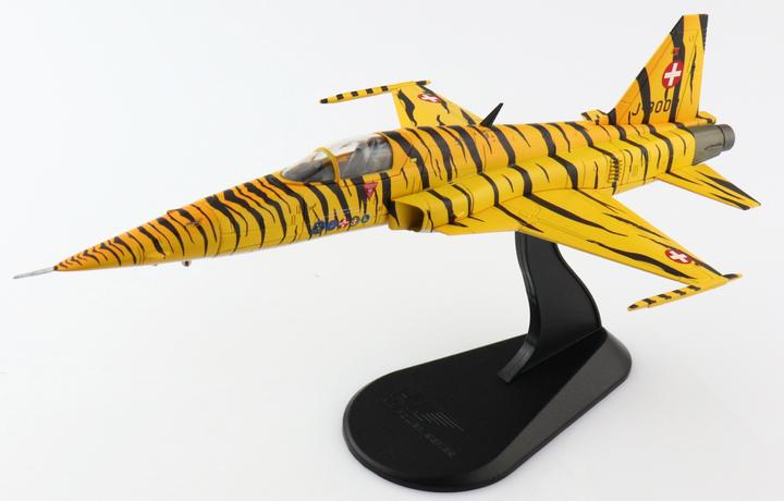 Actual product image Hobby Master Tiger F-5E Sinacat