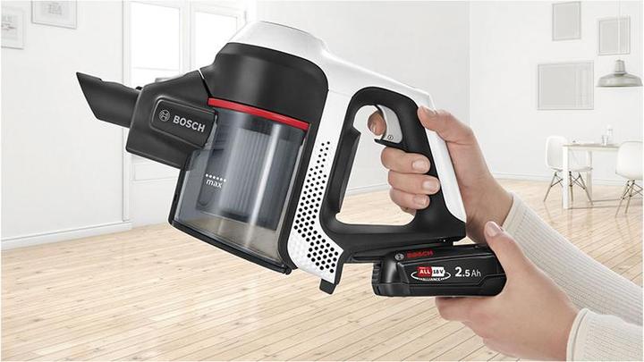 Produktbild Bosch Hausgeräte BCS61113 Serie 6