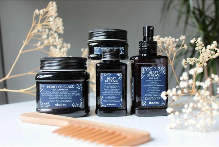 Actual product image Davines Heart of Glass - Silkening Shampoo (90 ml, Silver shampoo)