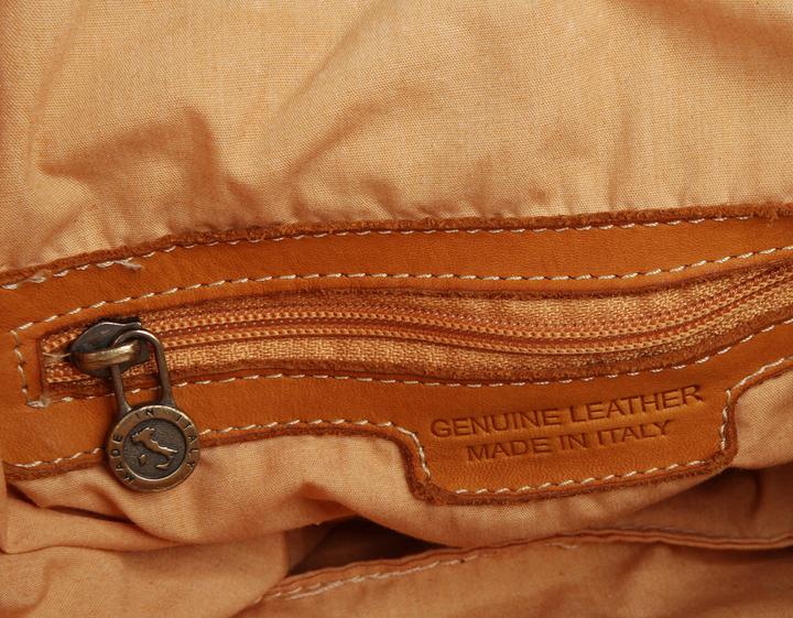 Actual product image Cluty Umhängetasche