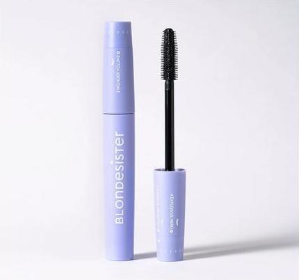 Actual product image Blondesister 4 in 1 Click & Turn Mask Ultra Black 01 Vegan 12ml (12 ml)