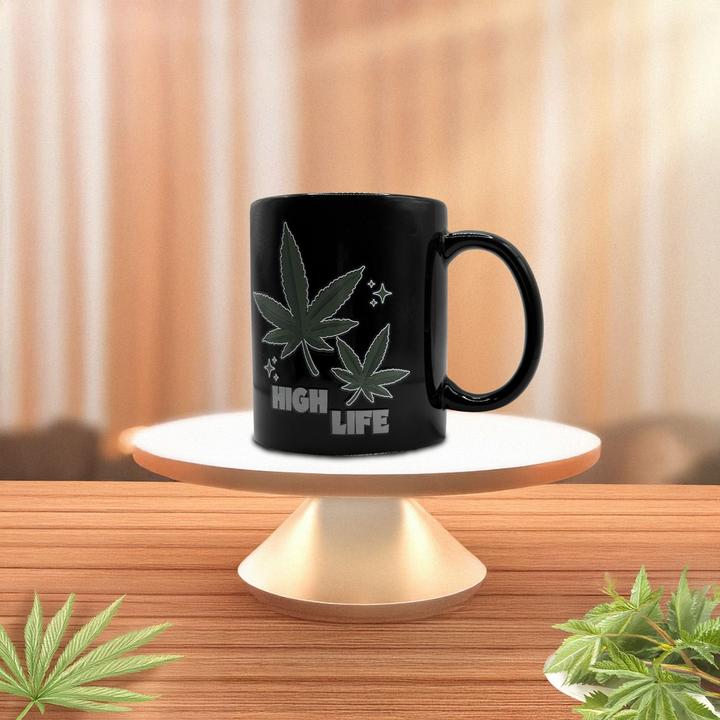 Actual product image Mad Monkey High Life Weed" mug - with colour change (300 ml)