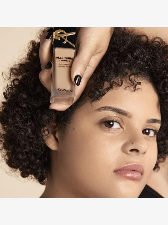 Actual product image Yves Saint Laurent All Hours Foundation Medium Neutral 8 Fl 25 ml (No. 08 - Medium Neutral)