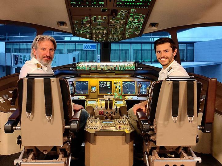 Produktbild Smartbox 1 adrenalingeladenes Erlebnis in einem Renn- oder Flugsimulator über 30 Min. für 2 Personen in Züric (2 Pers.)