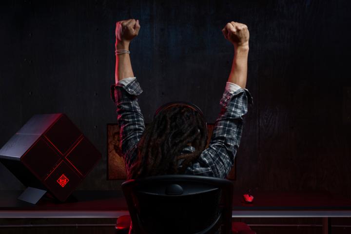 Produktbild HP Omen X 35 (3440 x 1440 Pixel, 35.03")