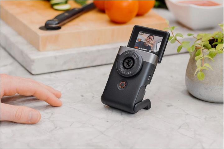Productafbeelding Canon PowerShot V10 Starter Kit (black) (20.90 Mpx, 30p)