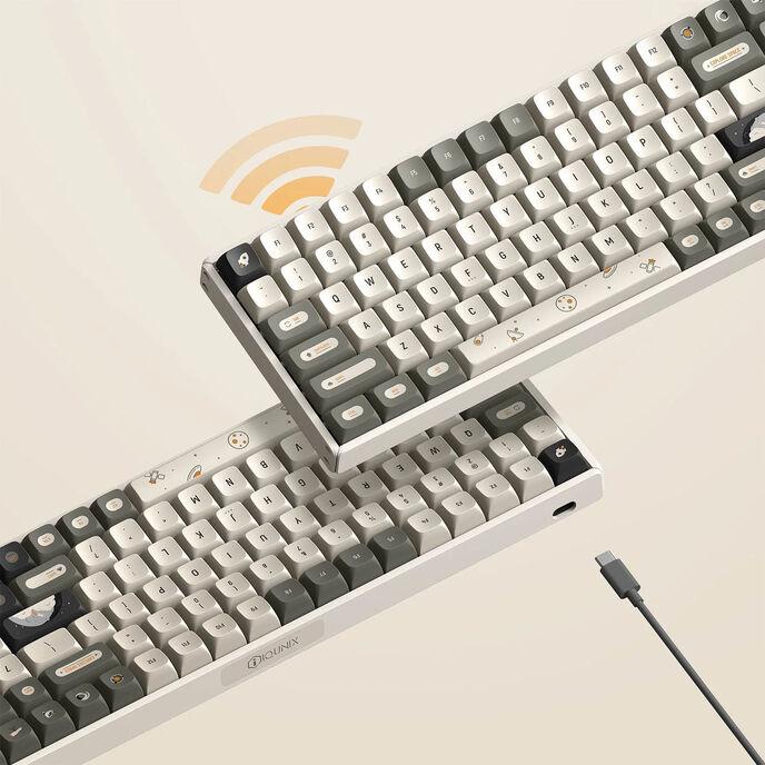 Produktbild Iqunix F97 Hitchhiker Wireless Gaming Tastatur, RGB - Moonstone-Switches (DE, Kabellos)