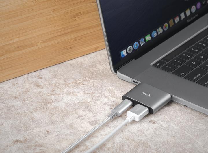 Actual product image Moshi Compact USB-C to HDMI Adapter with HDR and USB PD Pass-through Charging - Titanium Gray (0.14 m, HDMI)