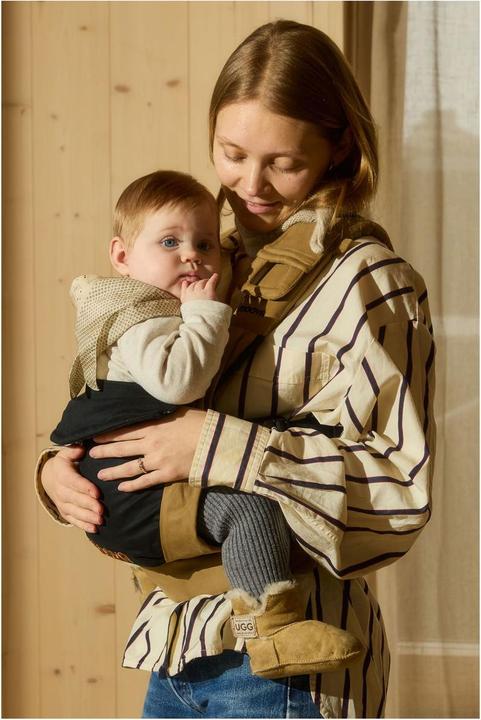 Actual product image Moova Baby carrier Iced Coffee