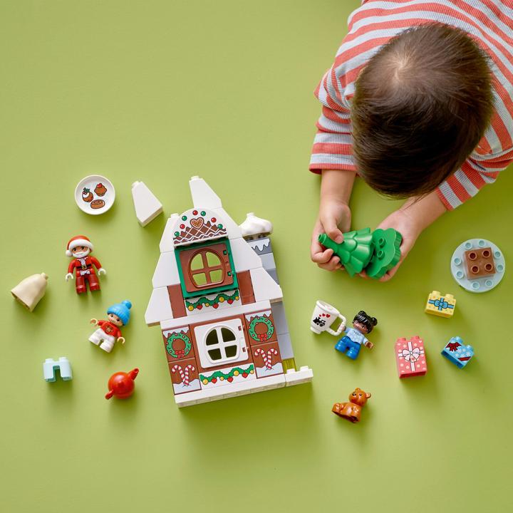 Image du produit LEGO Maison en pain d'épice avec le Père Noël (10976)