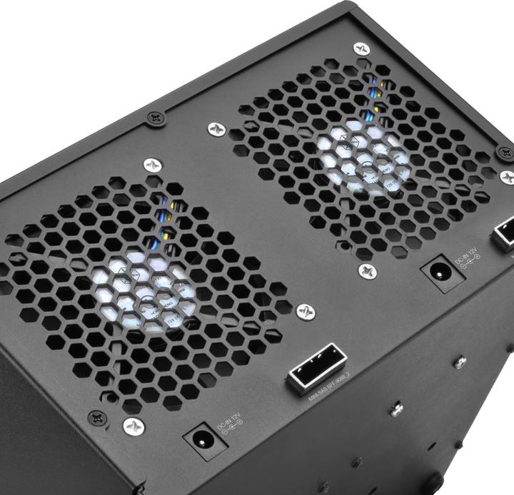 Actual product image Silverstone SST-TS821S - Mini SAS external hard disk enclosure for 8x 2.5" SAS/SATA HDD or SSD with (2.5")