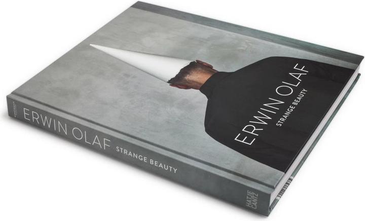 Produktbild Erwin Olaf (Englisch, Estelle Vallender, Claudia Peppel, Daniel Hornuff, Anja Huber, Roger Diederen, 2021)