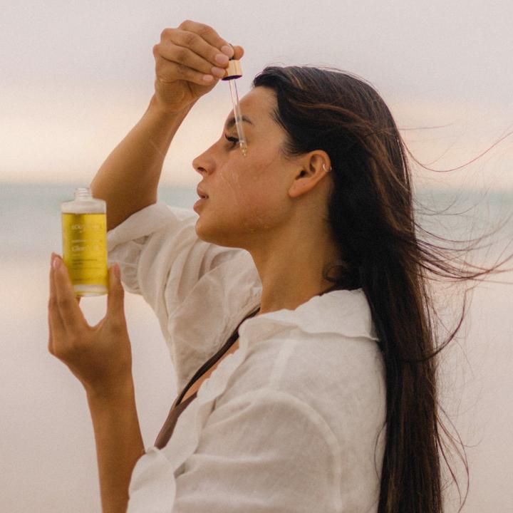 Actual product image Eco by Sonya Glory Oil - Brilliant Day & Night Oil for the Glow of your Skin (100 ml)
