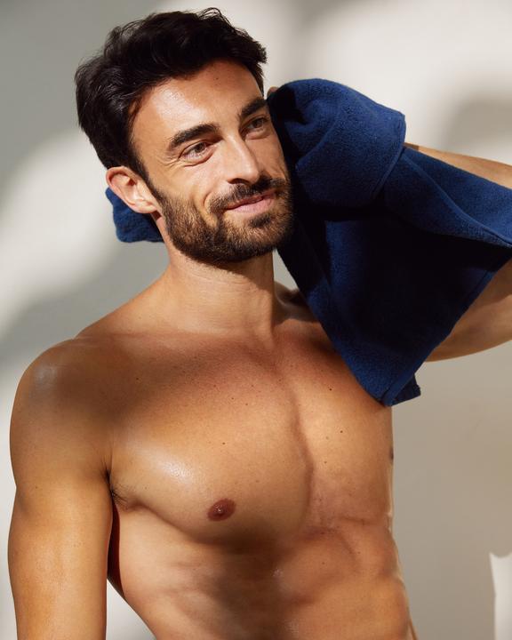 Productafbeelding NIVEA MEN Sensitiv Power (250 ml, Vloeibare shampoo)