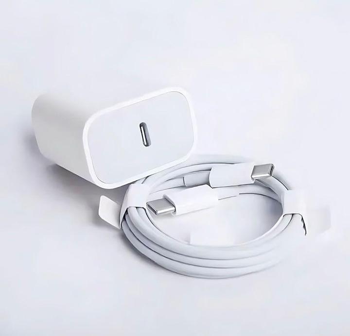 Immagine prodotto Hermex Caricabatterie rapido da 20W incluso cavo di ricarica da USB-C a Lightning da 1 m (20 W)