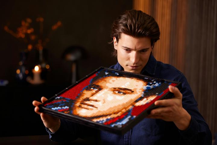 Image du produit LEGO Elvis Presley - Le roi (31204, LEGO difficiles à trouver)