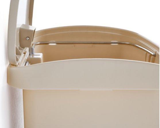 Immagine prodotto Rubbermaid Tretabfallsammler (15 l)