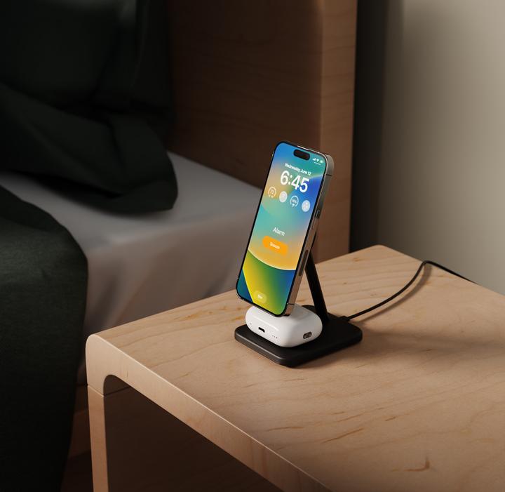Actual product image TwelveSouth HiRise 2 Deluxe (Qi2) (15 W)