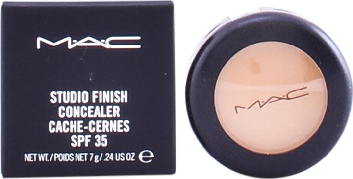 Actual product image MAC Cosmetics Studio Finish Concealer (NC30)