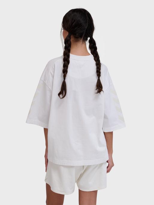 Actual product image hummel hmlOVERSIZED T-SHIRT GAMBA (XS)