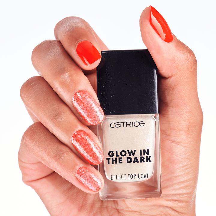 Actual product image Catrice Glow In The Dark Effect Top Coat (Cherry on Top, Top coat)