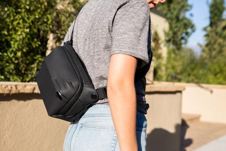Actual product image Peak Design Everyday Sling (Camera hip bag, 3 l)