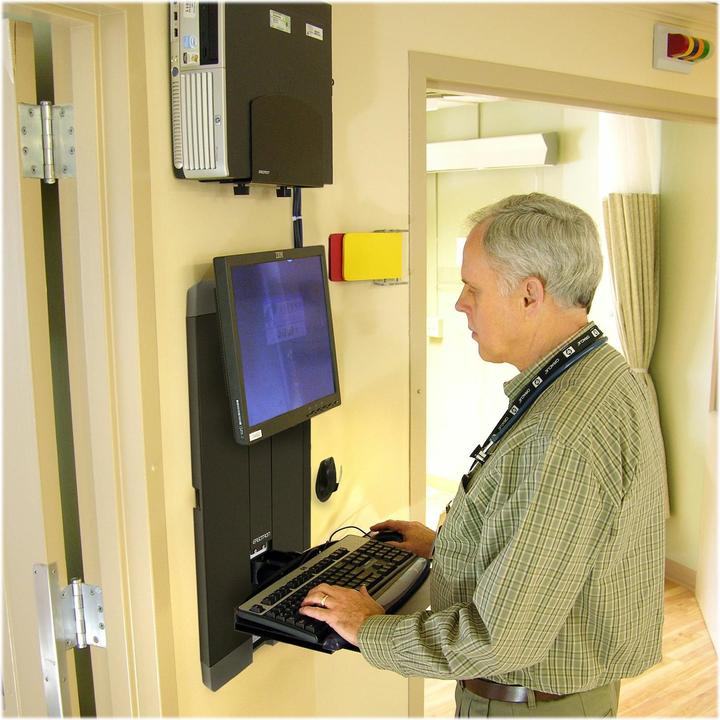 Actual product image Ergotron Styleview Vertical Lift (Wall, 24")