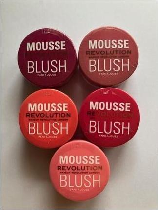 Actual product image Makeup Revolution Blush Mousse Blush 6 g - Shade: Grapefruit Coral (Grapefruit Coral)