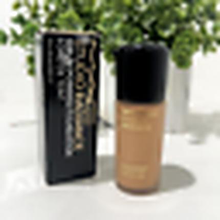 Actual product image MAC Cosmetics M.A.C. Studio Rad Serum Pow Fond de Teint C "4,5" (No. C4.5)
