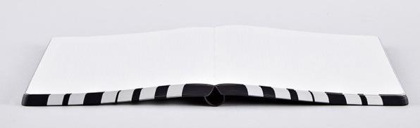 Actual product image Nuuna Notebook Graphic A5 52002 (22 x 16.5 cm, Dotted, Soft cover)