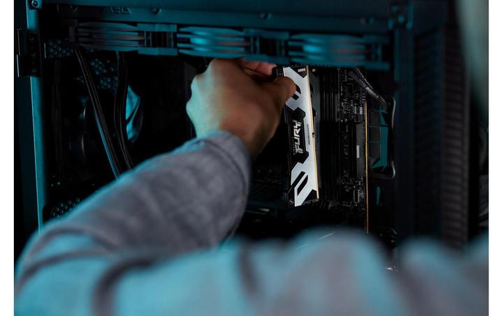 Image du produit Kingston 48GB 8800MT/s DDR5 CL42 CUDIMM Kit of 2 FURY Renegade Silver (2 x 24 Go, 8800 MHz, RAM DDR5, CU-DIMM)