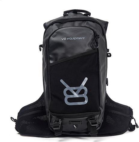 V8 Equipment Trinkrucksack FRD 11.1 (14 l)