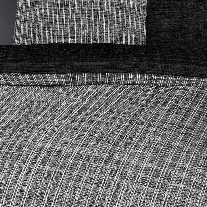 Actual product image BettwarenShop Timeless Winter Black (Bedding set, 200 x 200 cm, 80 x 80 cm)