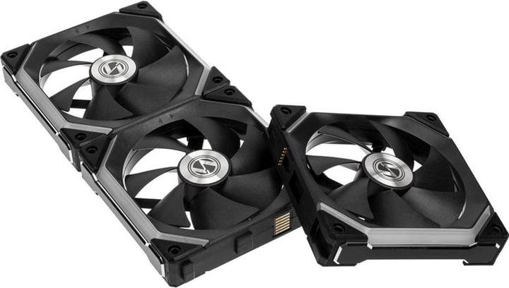 Actual product image Lian-Li UNI FAN SL120 RGB PWM fan, pack of 3 (120 mm, 3 x)