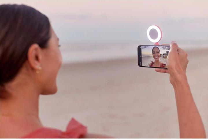 Actual product image ShiftCam SnapLight Light Blue
