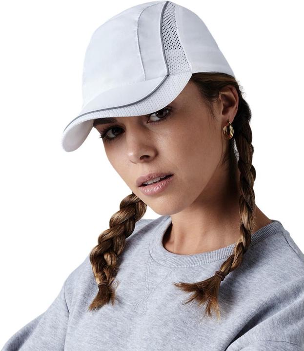 Actual product image Beechfield Coolmax Mesh Panel Cap (One size)