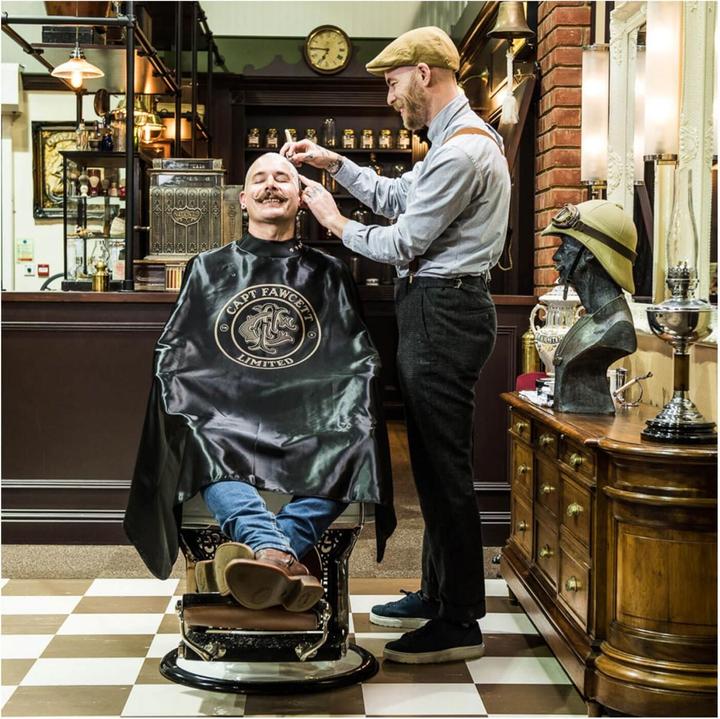 Immagine prodotto Captain Fawcett Capt. Fawcett Tools - Barbers Cape