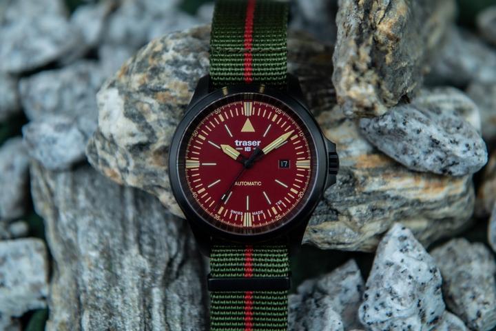 Image du produit Traser 100757 P67 Officier automatique Montre homme 45mm 10ATM (Swiss Made, 45 mm)