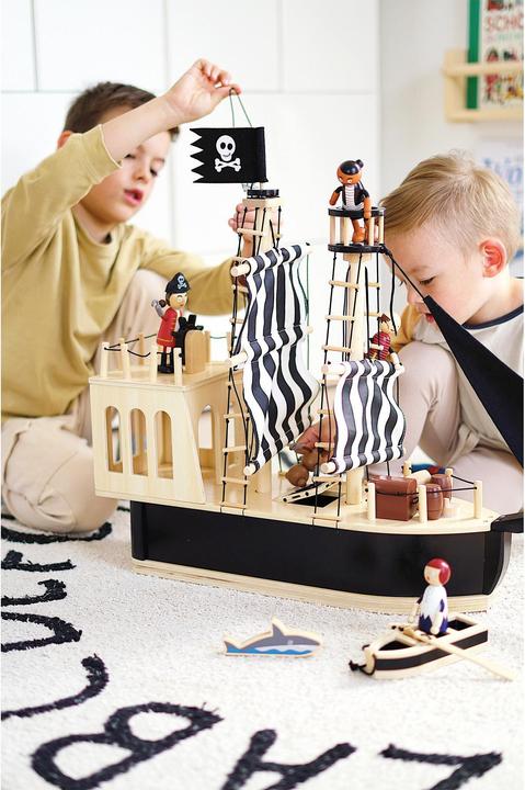 Actual product image small foot Pirate ship