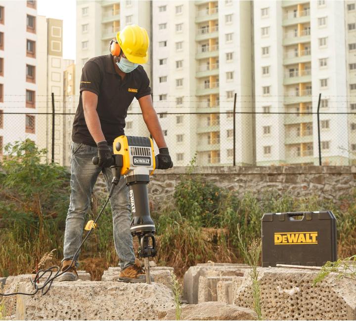 Actual product image DeWalt D25981K demolition hammer (Rechargeable battery operated)