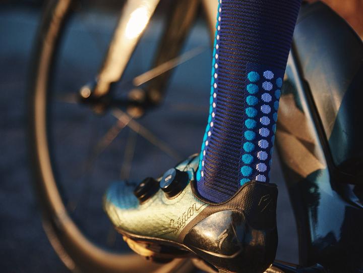 Actual product image Compressport Pro Racing Socks v4.0 Bike (39 - 41)