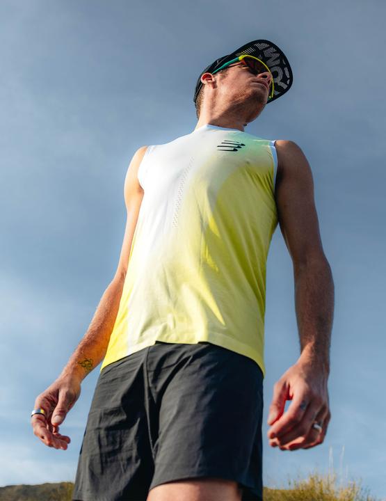 Actual product image Compressport Performance Tank M (M)