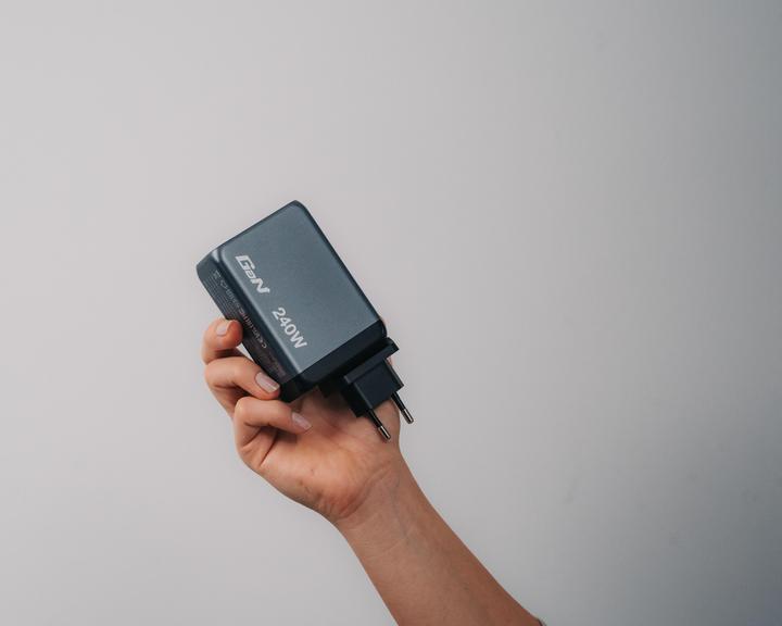 Produktbild Verbatim GaN Charger (240 W)