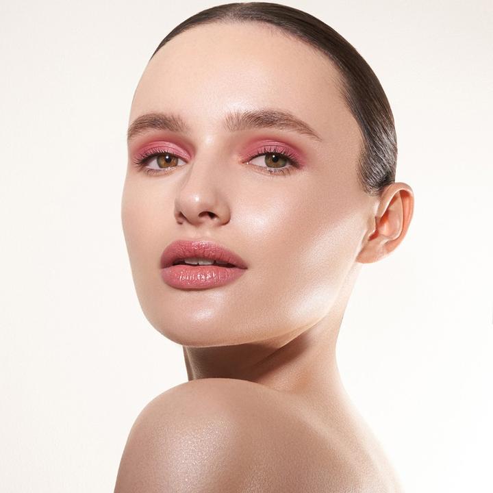 Actual product image Danessa Myricks Colorfix Mat - Latte