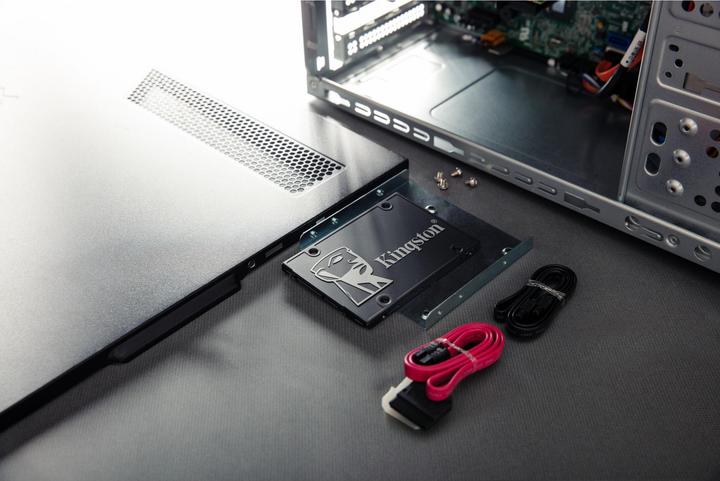 Actual product image Kingston KC600 (512 GB, 2.5")
