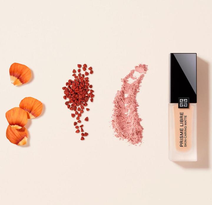 Produktbild Givenchy Prisme Libre Matte Foundation 3-C240 (C240)