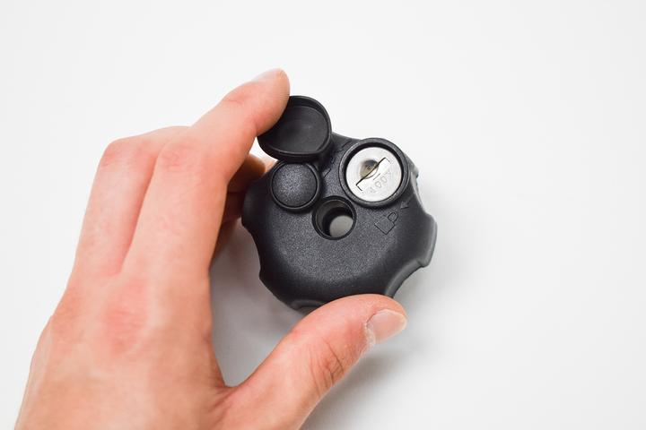 Produktbild BuzzRack Molette à clé pour fixation attelage Buzz Rack 8mm
